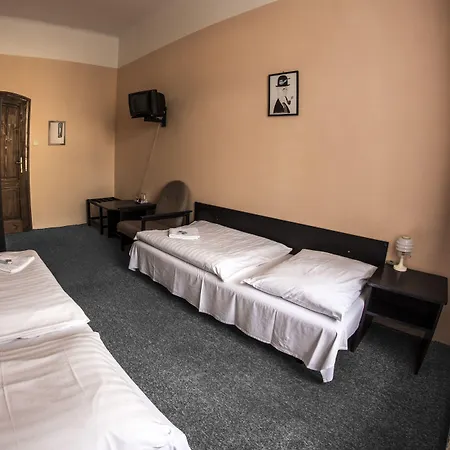 Hotell Pyramida 2*